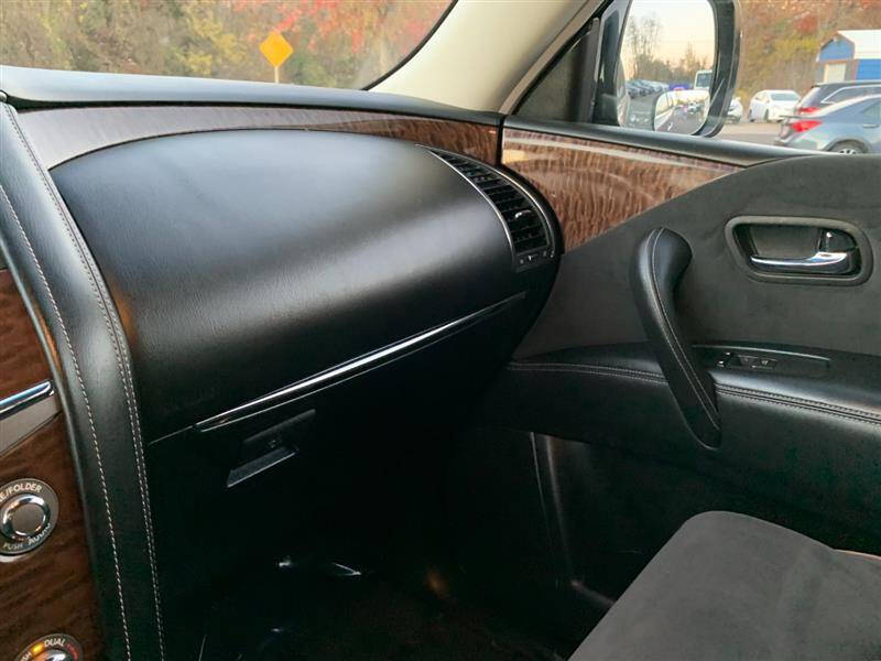 2017 Nissan Armada SV