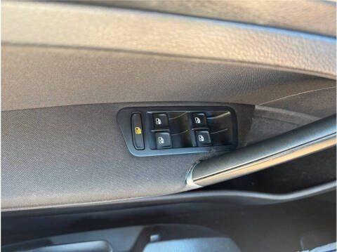 2016 Volkswagen e-Golf SE