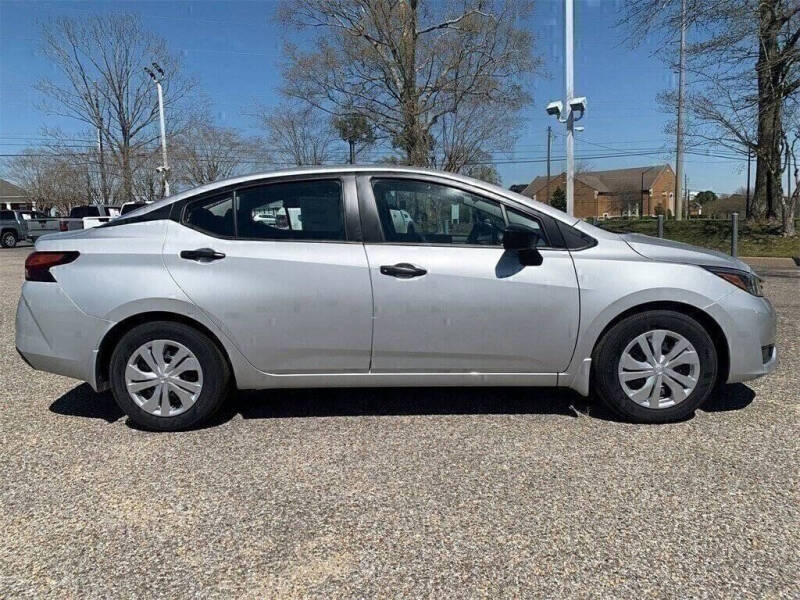 2025 Nissan Versa S