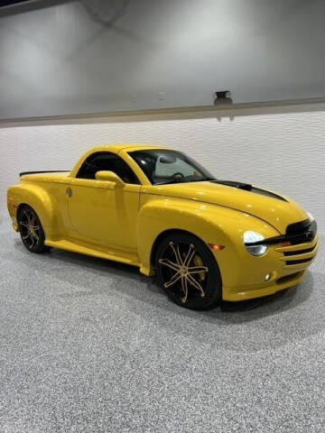 2005 Chevrolet SSR for sale at Heritage MOTORS OF TROY in Troy MI