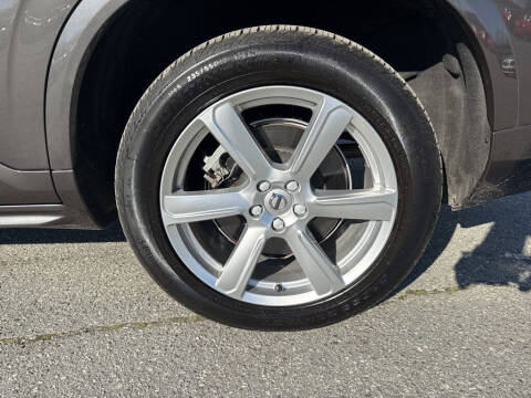 2024 Volvo XC90 B5 Core Bright Theme