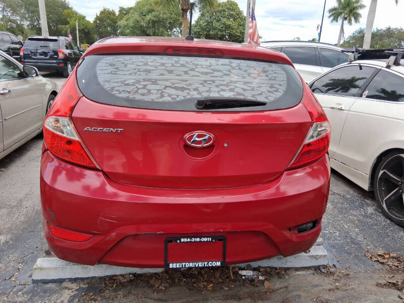 2017 Hyundai Accent SE