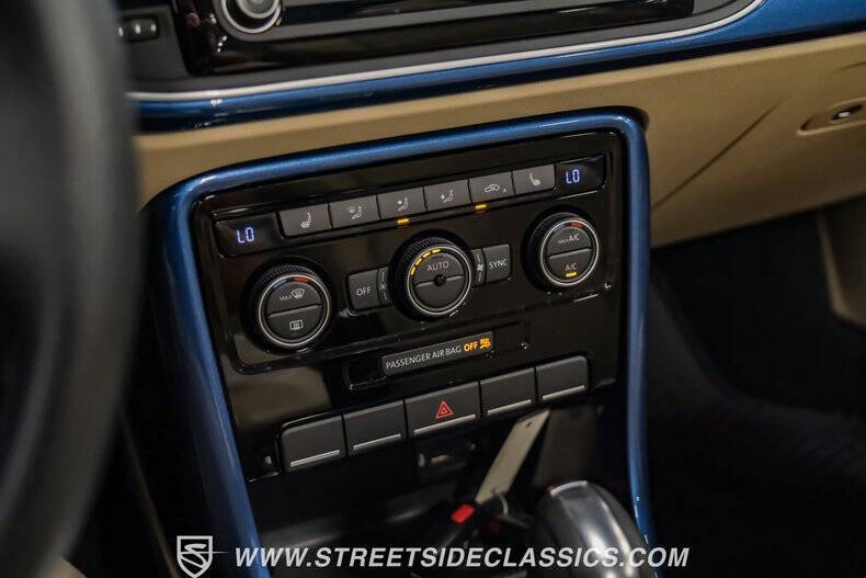 2019 Volkswagen Beetle Convertible