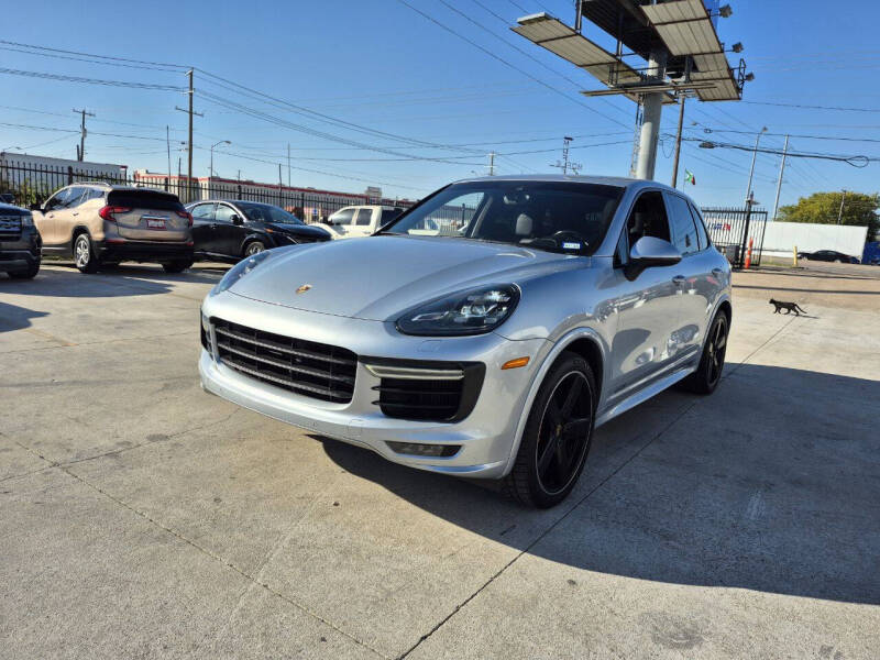 2016 Porsche Cayenne GTS