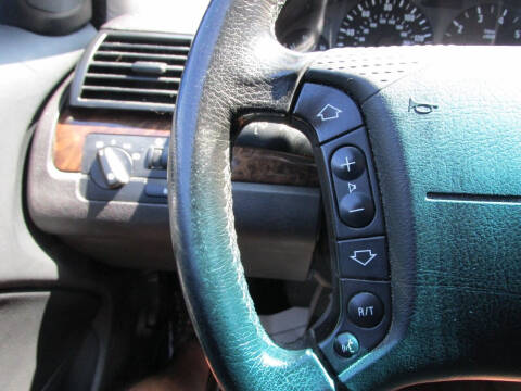 2004 BMW 3 Series 325xi