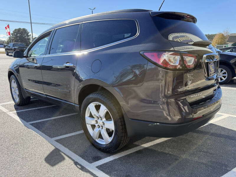 2017 Chevrolet Traverse LT