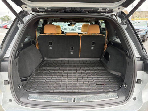 2022 Jeep Grand Cherokee Summit