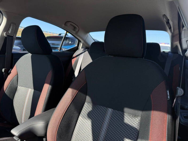 2025 Nissan Versa SR