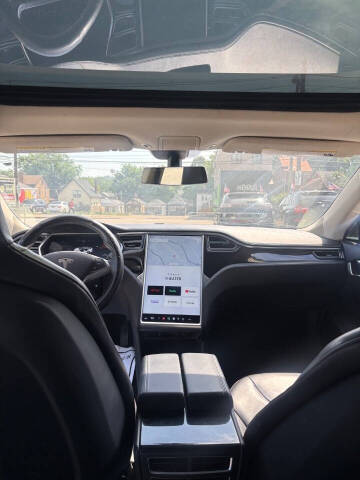 2014 Tesla Model S 85