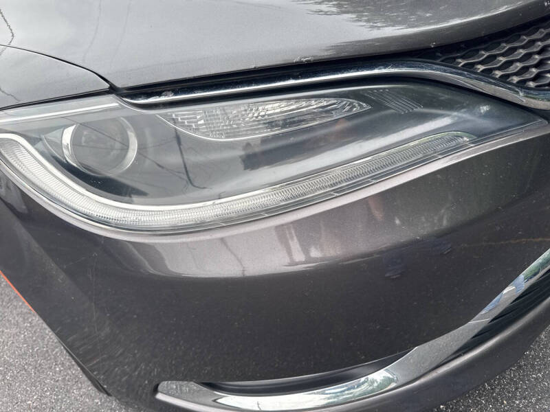 2015 Chrysler 200 Limited