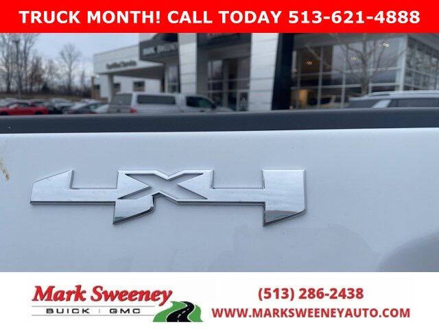2025 GMC Sierra 2500HD Pro