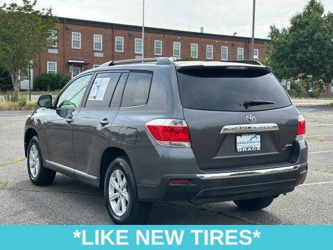 2013 Toyota Highlander SE