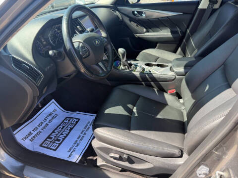2015 Infiniti Q50 Premium