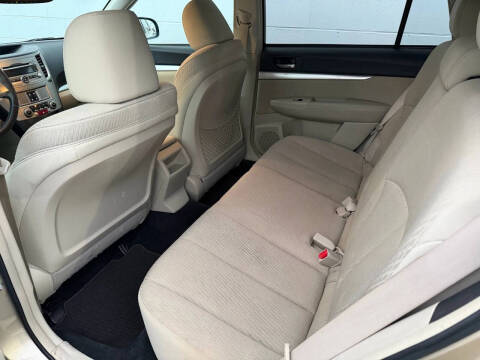 2010 Subaru Outback 2.5i Premium