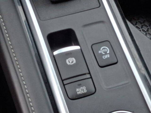 2023 Nissan Pathfinder SV