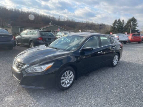 2018 Nissan Altima for sale at Dealz On Wheels LLC in Mifflinburg PA