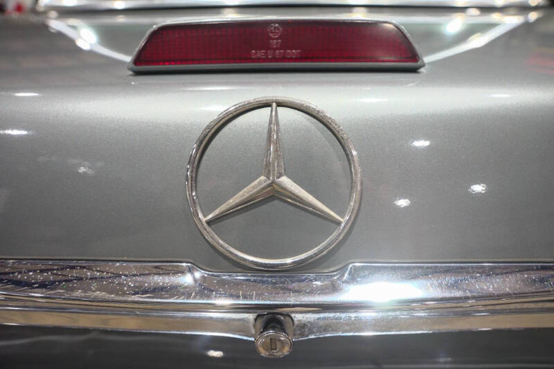 1989 Mercedes-Benz 560-Class 560 SL