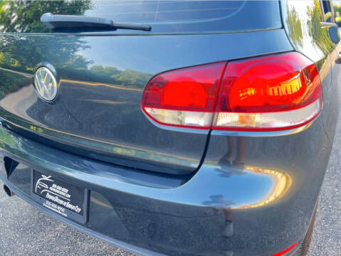 2012 Volkswagen GTI Base PZEV