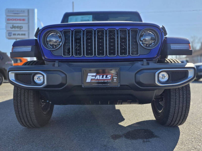 2026 Jeep Gladiator Sahara