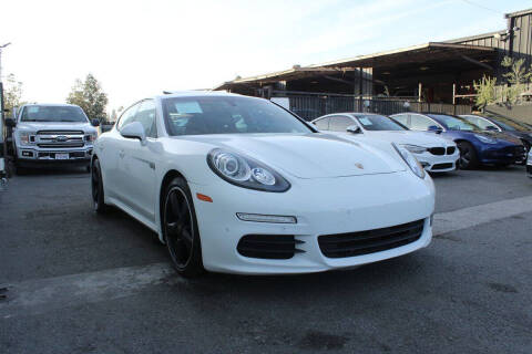 2016 Porsche Panamera Edition