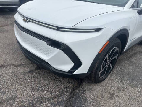 2026 Chevrolet Equinox EV LT 2
