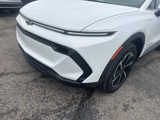 2026 Chevrolet Equinox EV LT 2