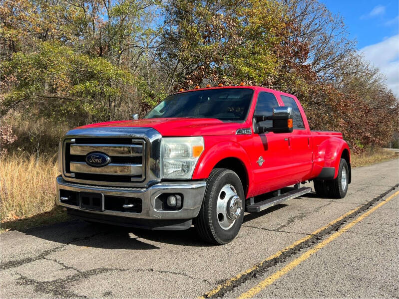 2015 Ford F-350 Super Duty Lariat's photo