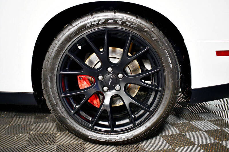 2015 Dodge Challenger SRT Hellcat