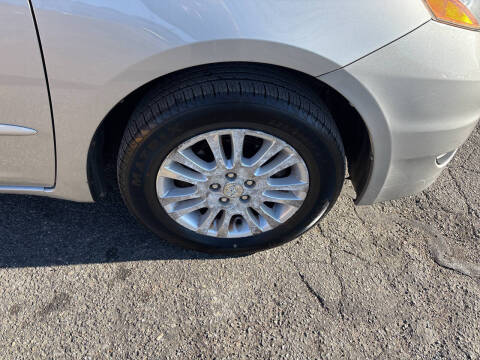 2009 Toyota Sienna LE 7-Passenger