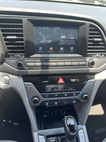 2018 Hyundai Elantra