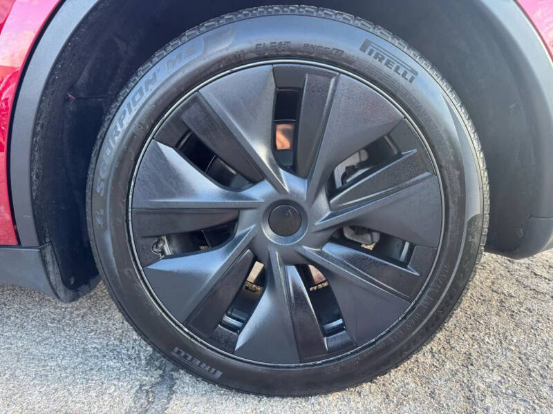 2024 Tesla Model Y Long Range