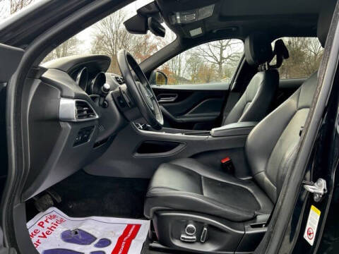 2020 Jaguar F-PACE 25t Premium