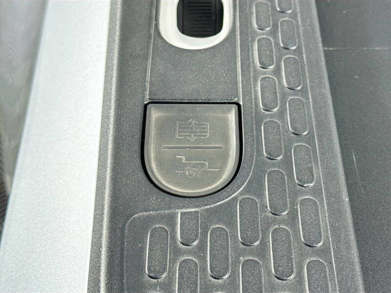 2025 Rivian R1T