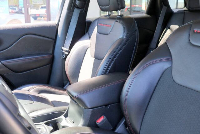 2019 Jeep Cherokee Trailhawk
