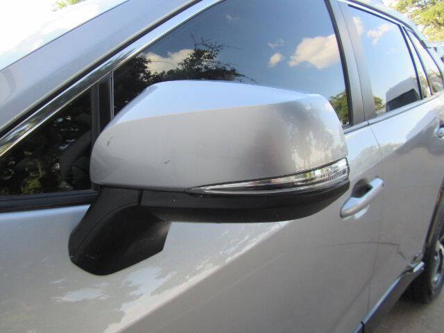 2024 Toyota RAV4 Prime SE