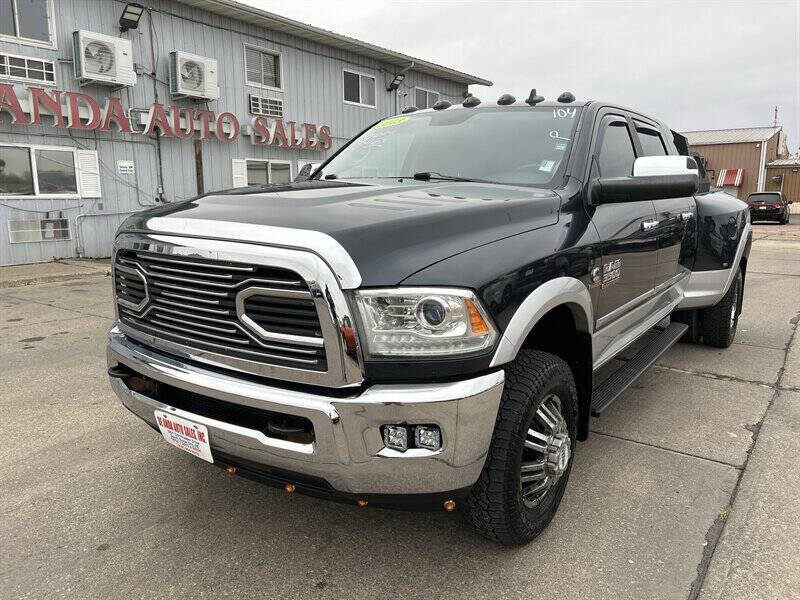 2013 RAM Ram 3500 Pickup Laramie's photo