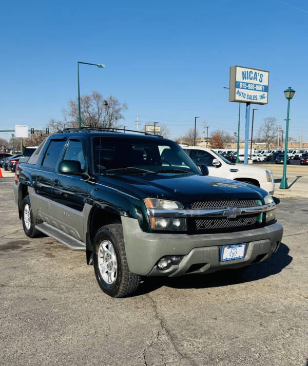 2002 Chevrolet Avalanche for sale at NICAS AUTO SALES INC in Loves Park IL