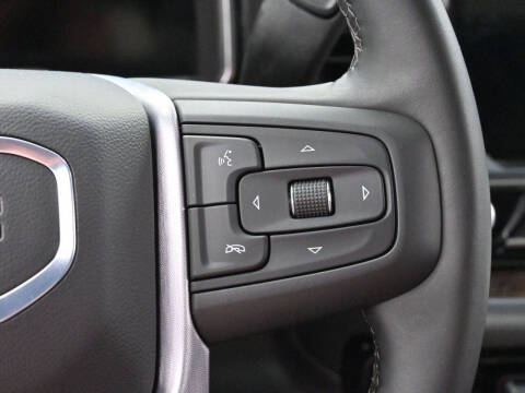 2025 GMC Sierra 1500 Elevation Standard