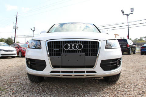 2011 Audi Q5 for sale at CROWN AUTO in Spring TX