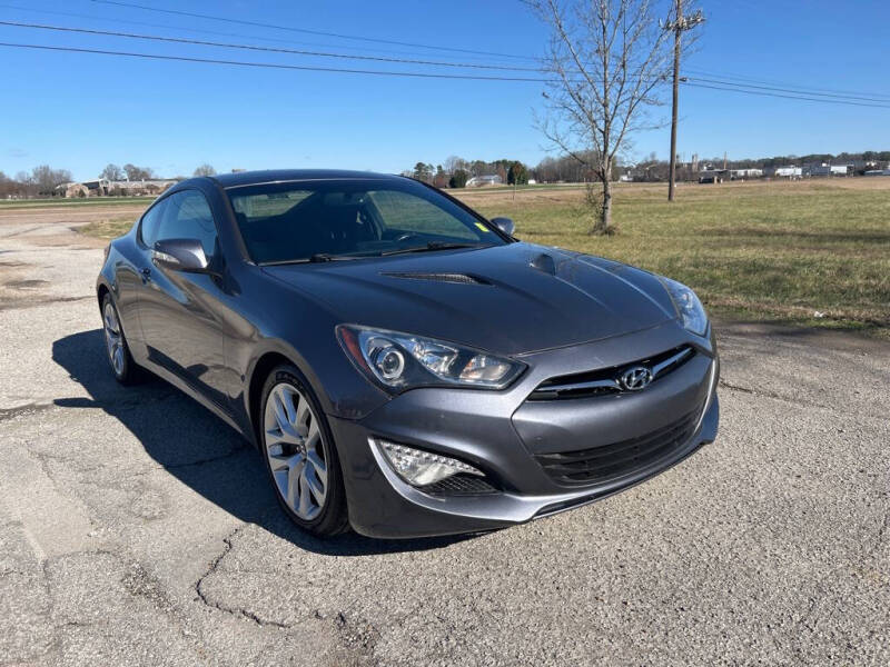 2015 Hyundai Genesis Coupe Base's photo