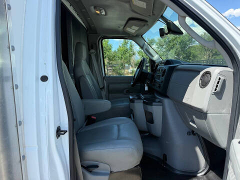 2024 Ford E-Series E-350 SD