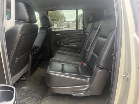 2017 Chevrolet Suburban LT