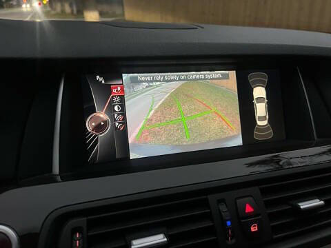 2015 BMW 5 Series 528i