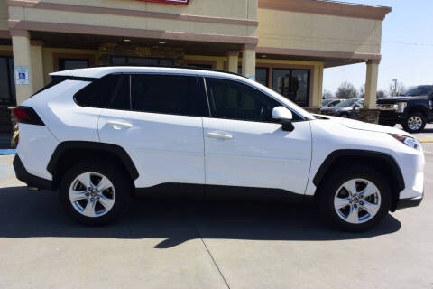 2020 Toyota RAV4 XLE