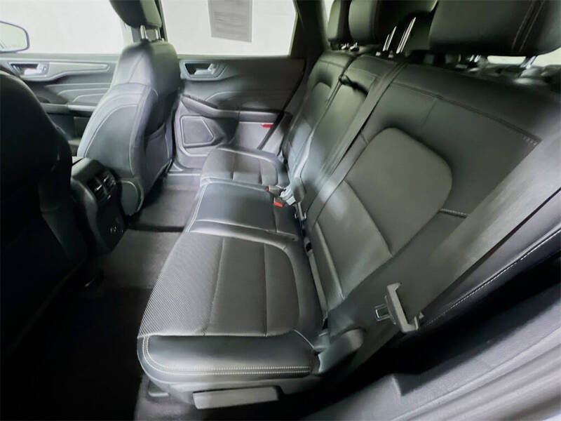 2021 Ford Escape Titanium