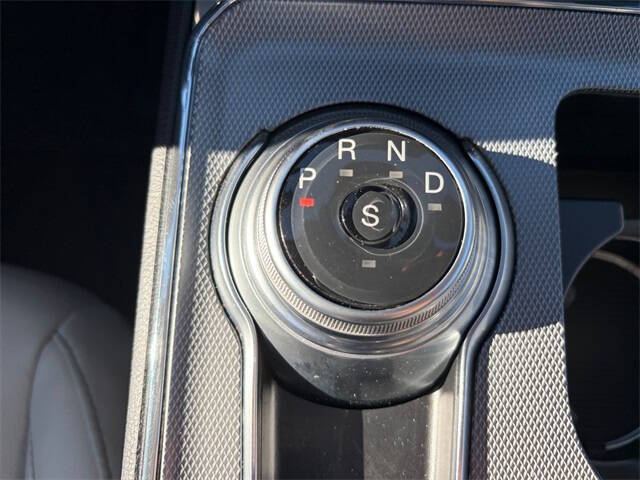 2021 Ford Edge Titanium