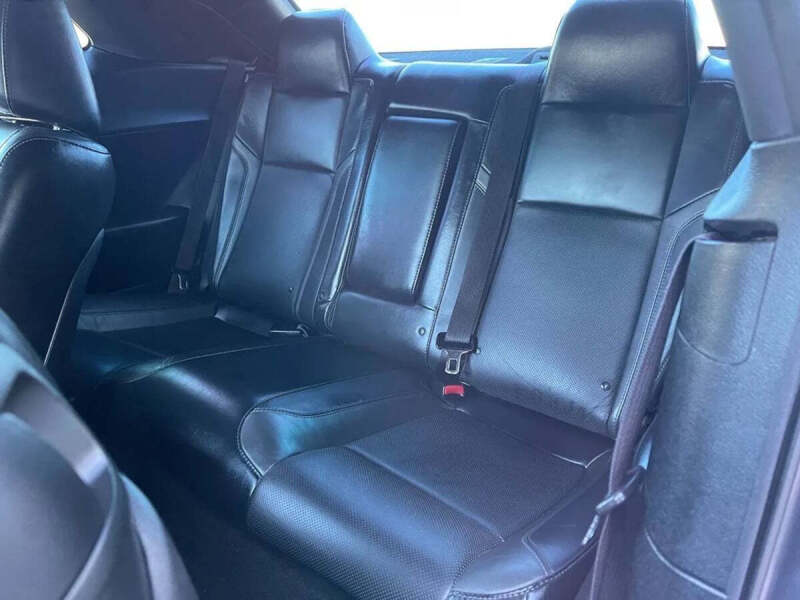 2015 Dodge Challenger SXT Plus