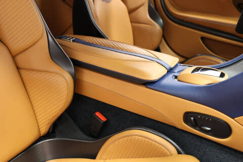 2023 Aston Martin DBS
