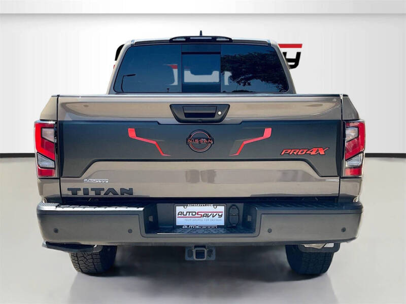 2024 Nissan Titan