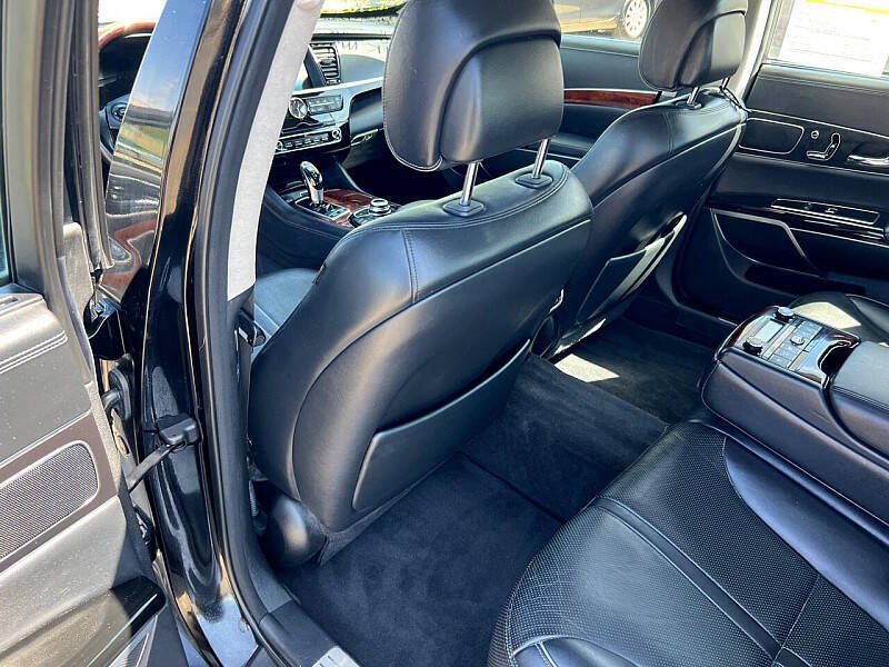 2015 Kia K900 Luxury